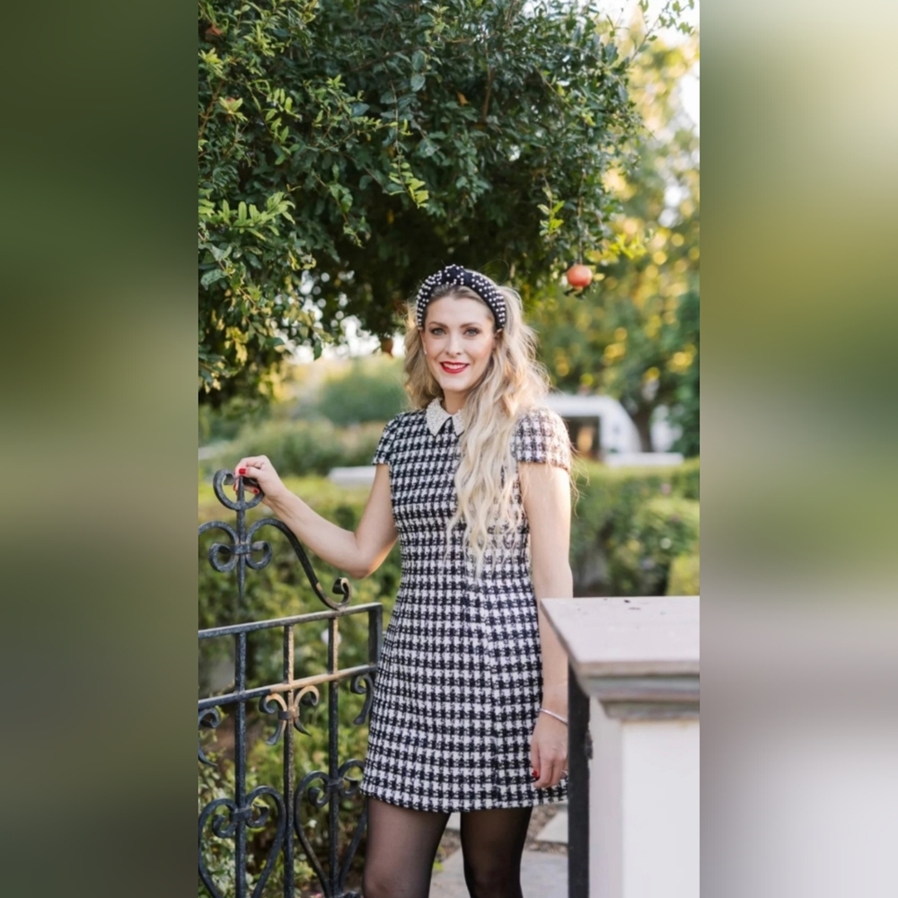 Alice + Olivia Velia Tweed Mini Dress Black Crystal Pearl Collar Size 10 - Picture 15 of 15